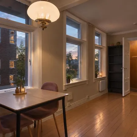 Apartment Cozy Center For 3 Pepole